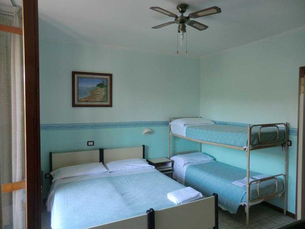 Hotel Bristol Pineto Extérieur photo