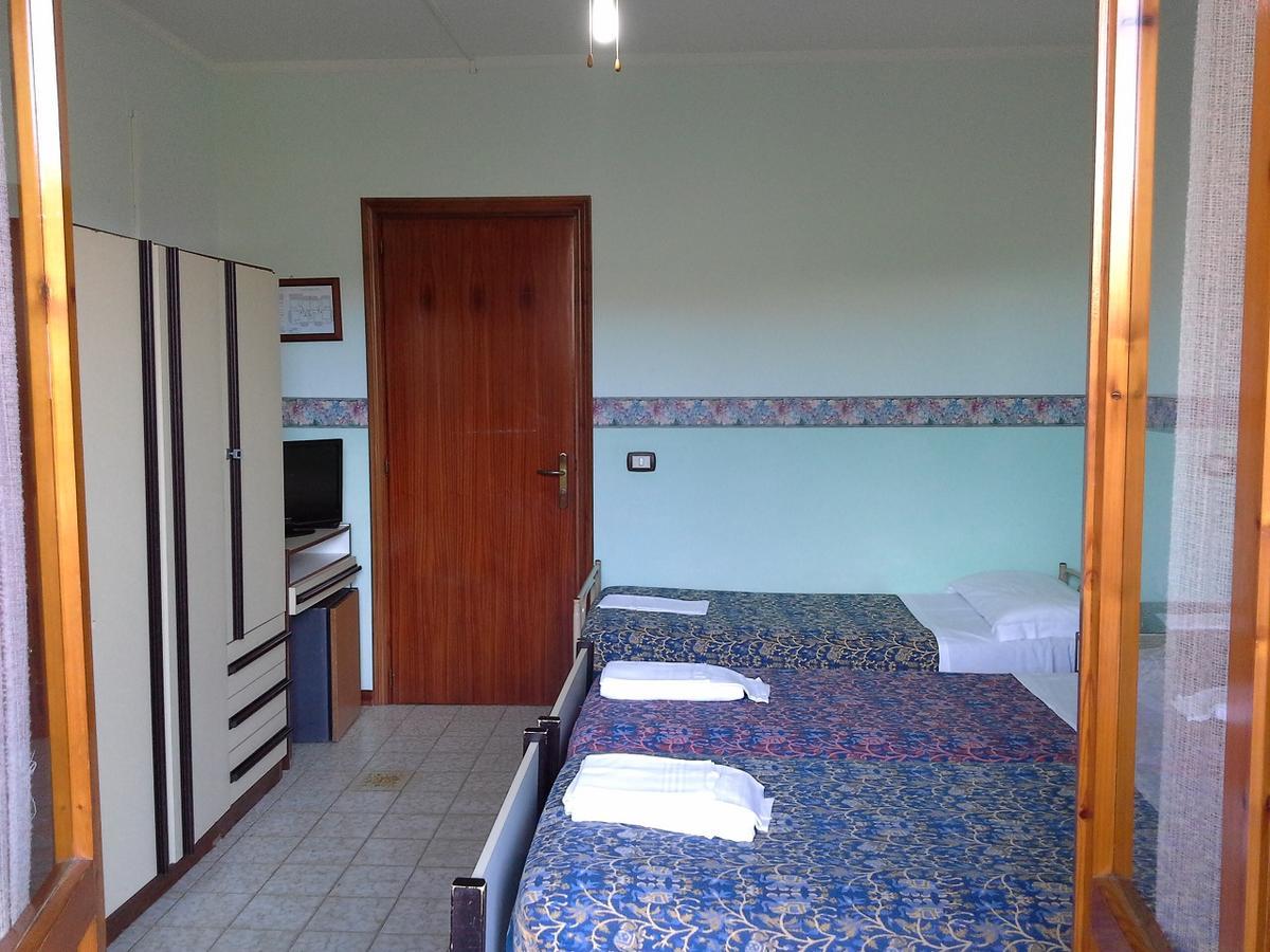 Hotel Bristol Pineto Extérieur photo
